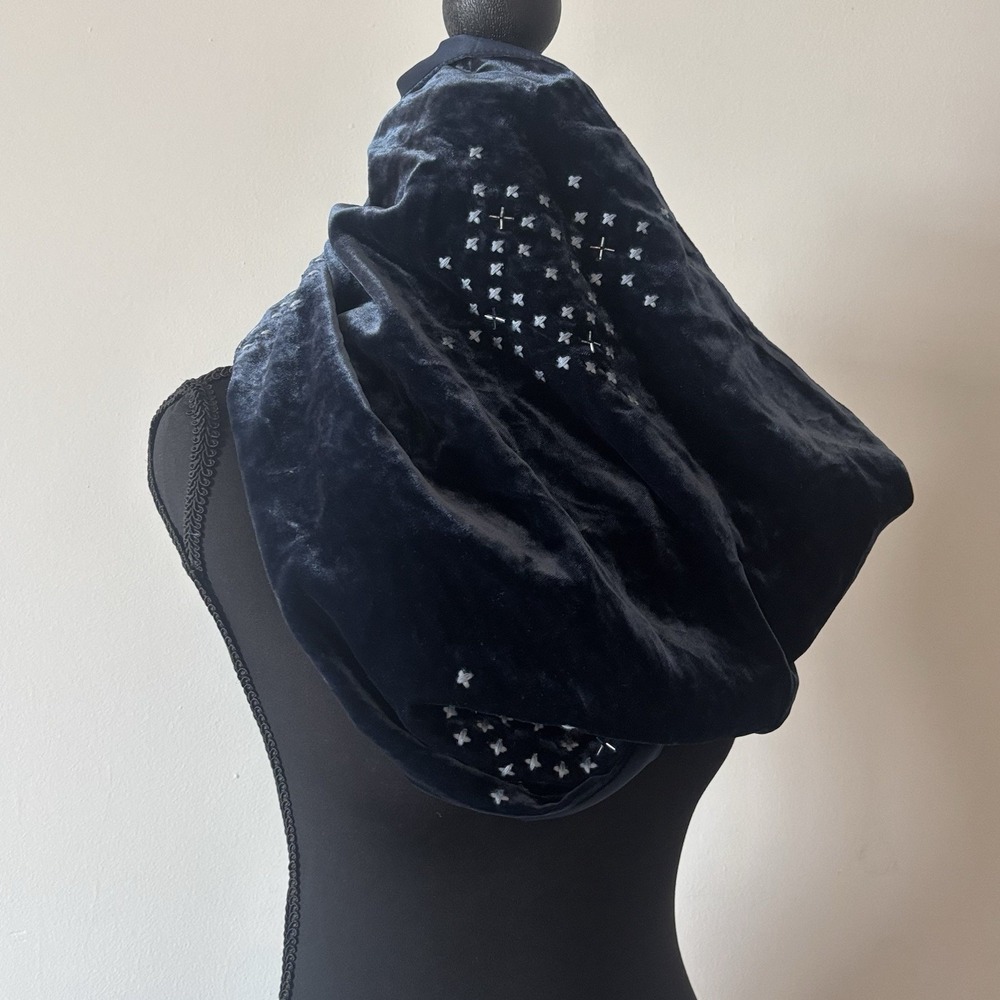 J.Jill Blue Velvet Pure Jill Beaded Infinity Scarf Indigo Blue Boho Peasant Fall